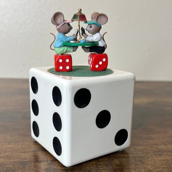1996 Enesco Mice n Dice Musical Box "The Gambler" Casino Poker Face Pals Vintage - Picture 1 of 7